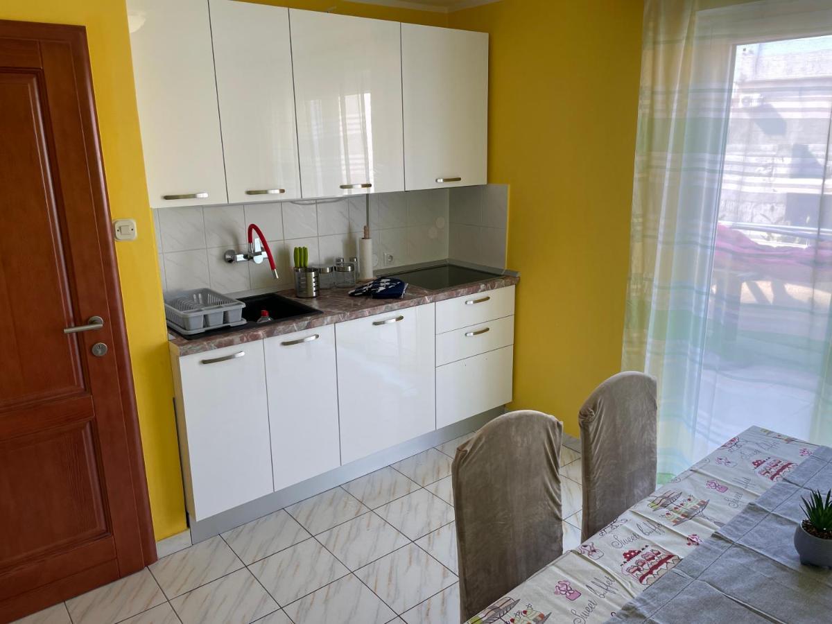 Apartments Mikulic Rogoznica  Buitenkant foto